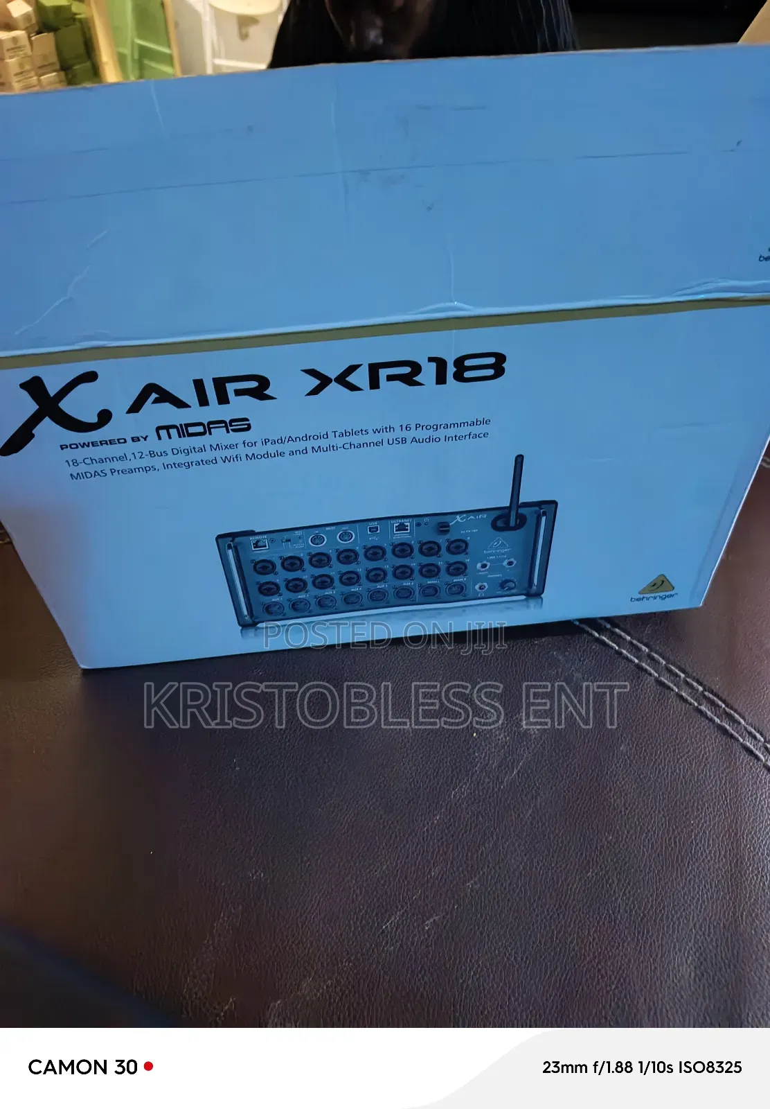 Behringer Xair 18