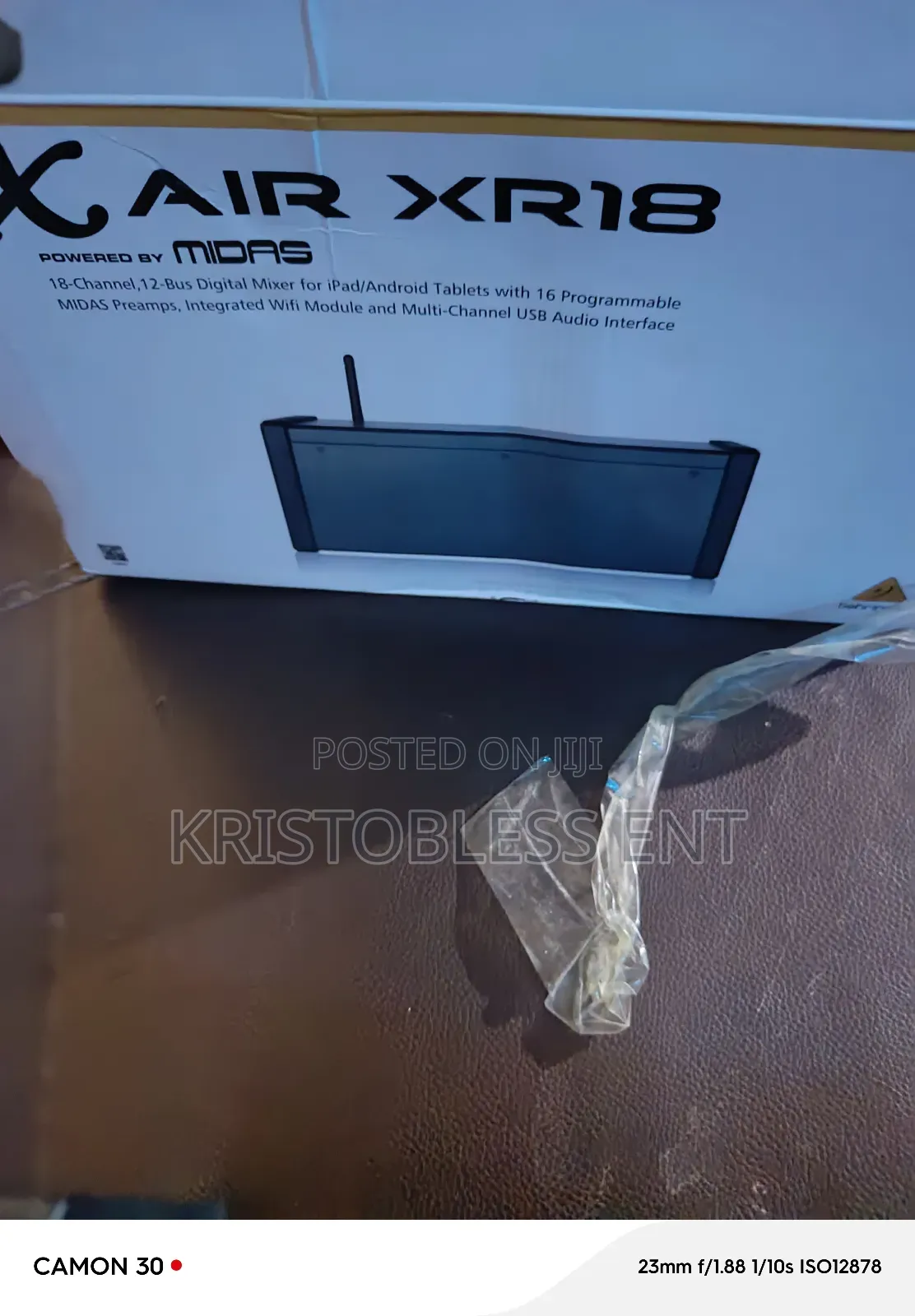 Behringer Xair 18
