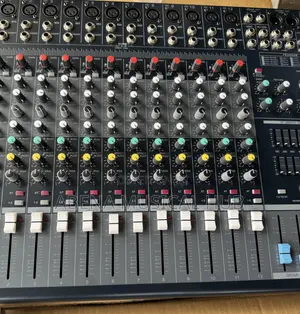 Yamaha Smx12- Raw Mixer