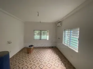 3bdrm House in 3 Bedroom Self, Ashomang Estate for sale
