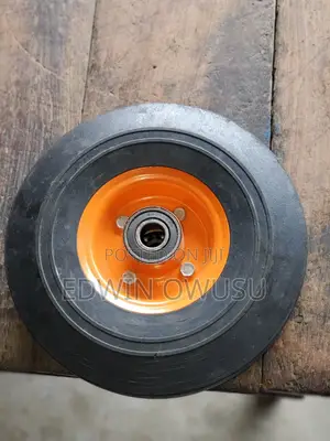 Solid Tyre