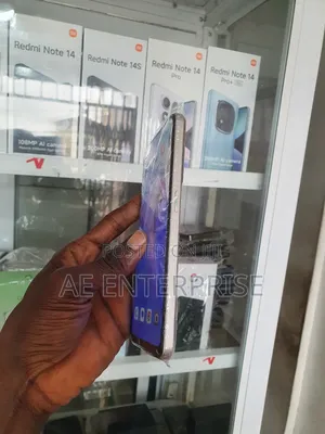 New Oppo Reno8 5G 256 GB Gold