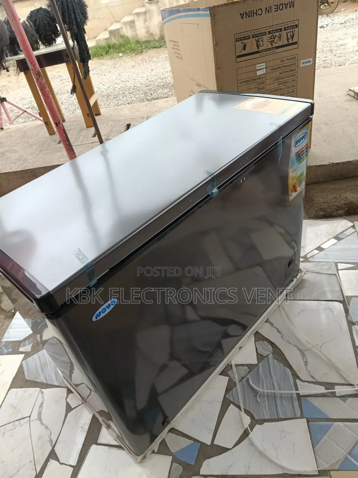 Nova 250ltr Chest Freezer With Glass