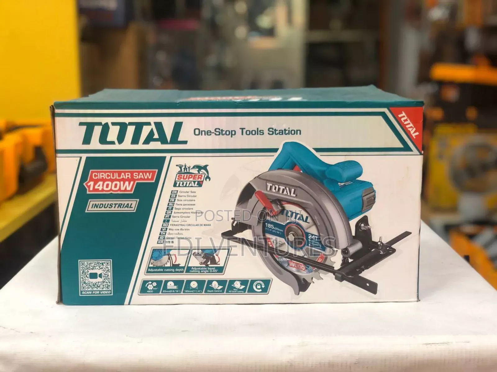 Total 1400w Circular Saw
