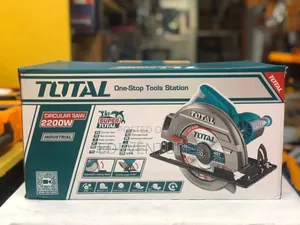 Total 1400w Circular Saw