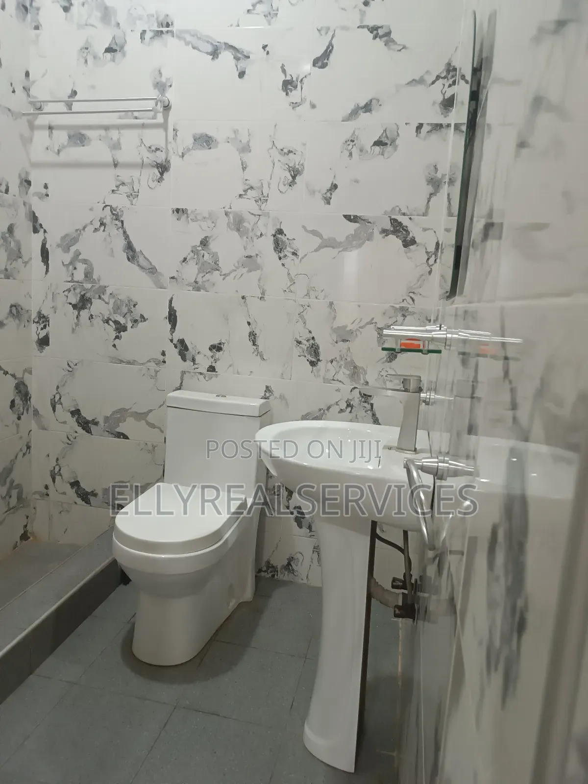 2bdrm Apartment in Ellyrealservices, Oyarifa for rent