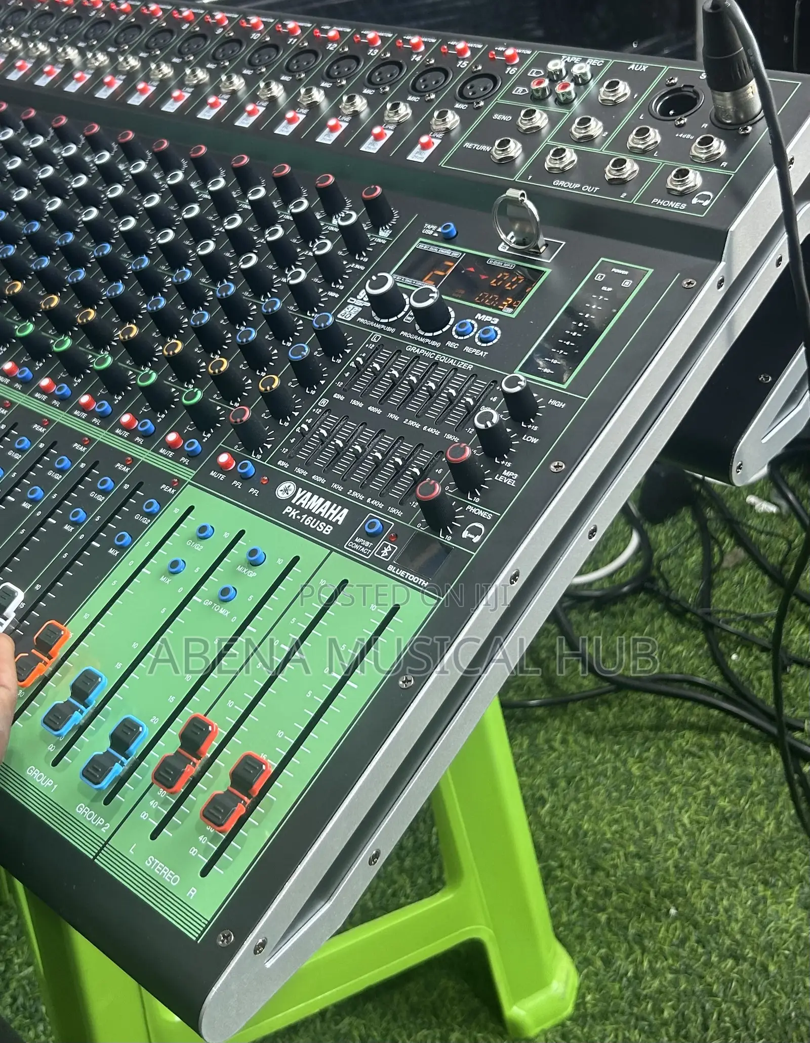 Yamaha Pk16 Channel Usb Power Mixer