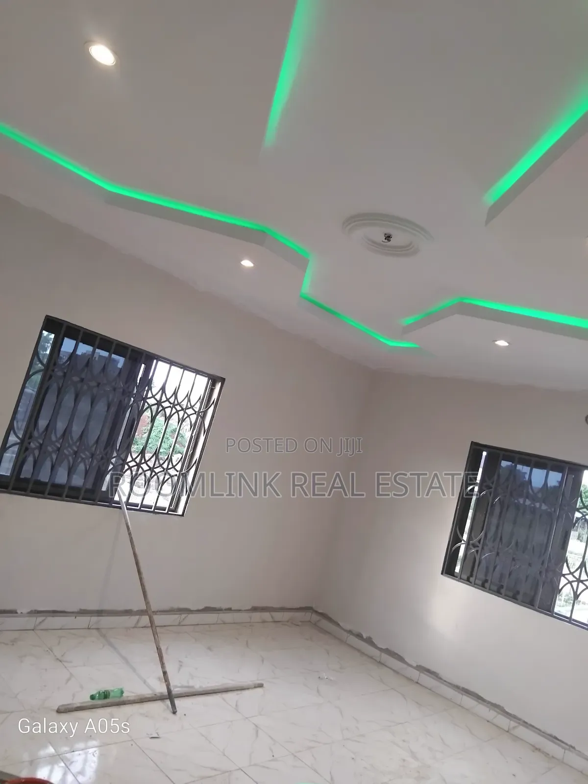 4bdrm Mansion in 4 Bedroom Mansion, Sunyani Municipal for sale