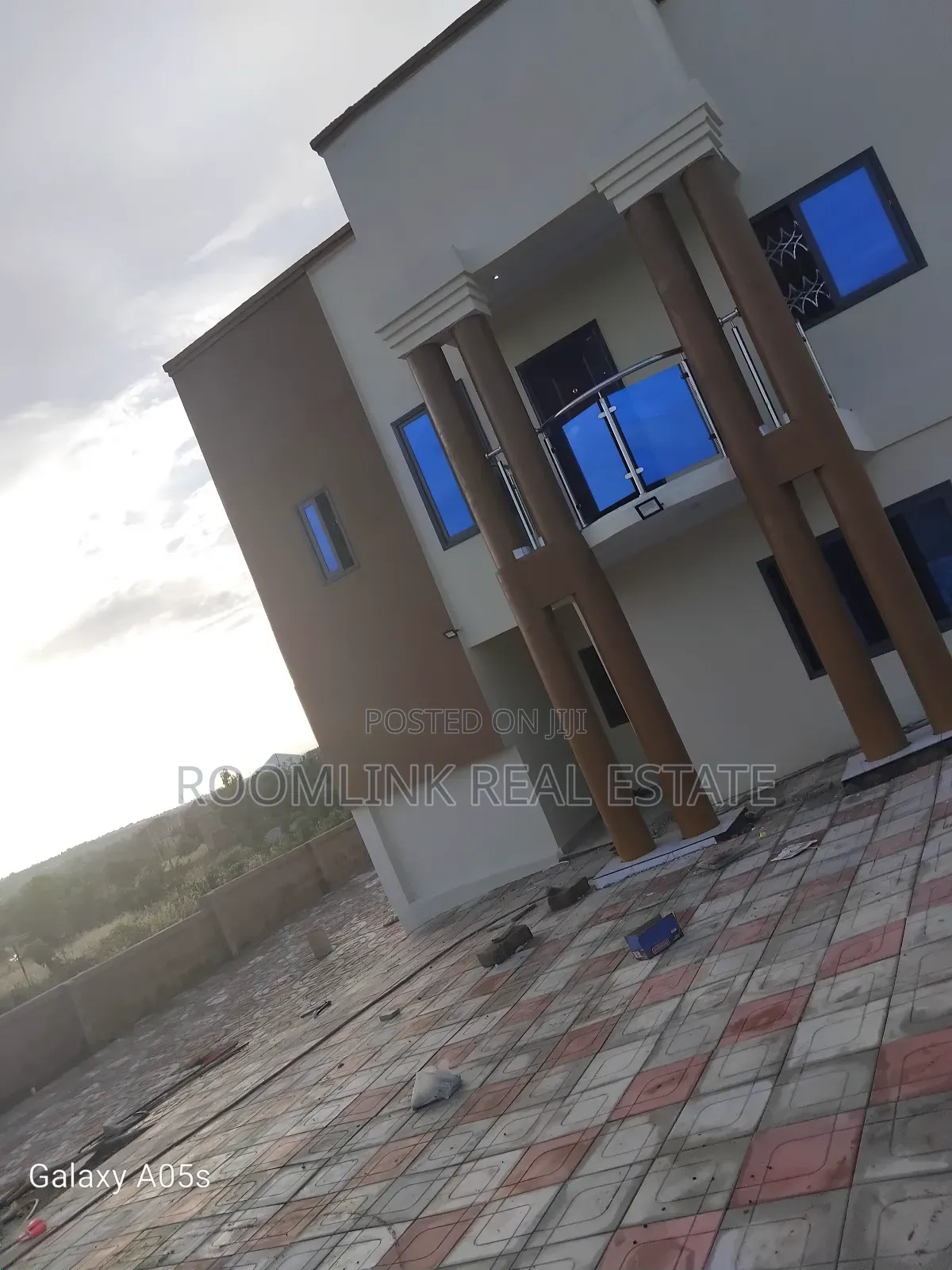 4bdrm Mansion in 4 Bedroom Mansion, Sunyani Municipal for sale