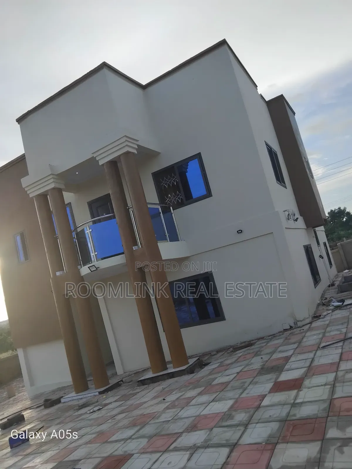 4bdrm Mansion in 4 Bedroom Mansion, Sunyani Municipal for sale