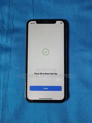 Apple iPhone X 64 GB White
