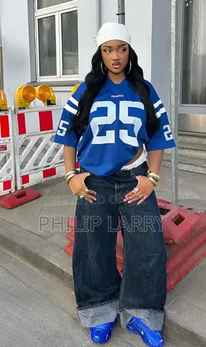 Photo - Wide Legs Baggy Jeans