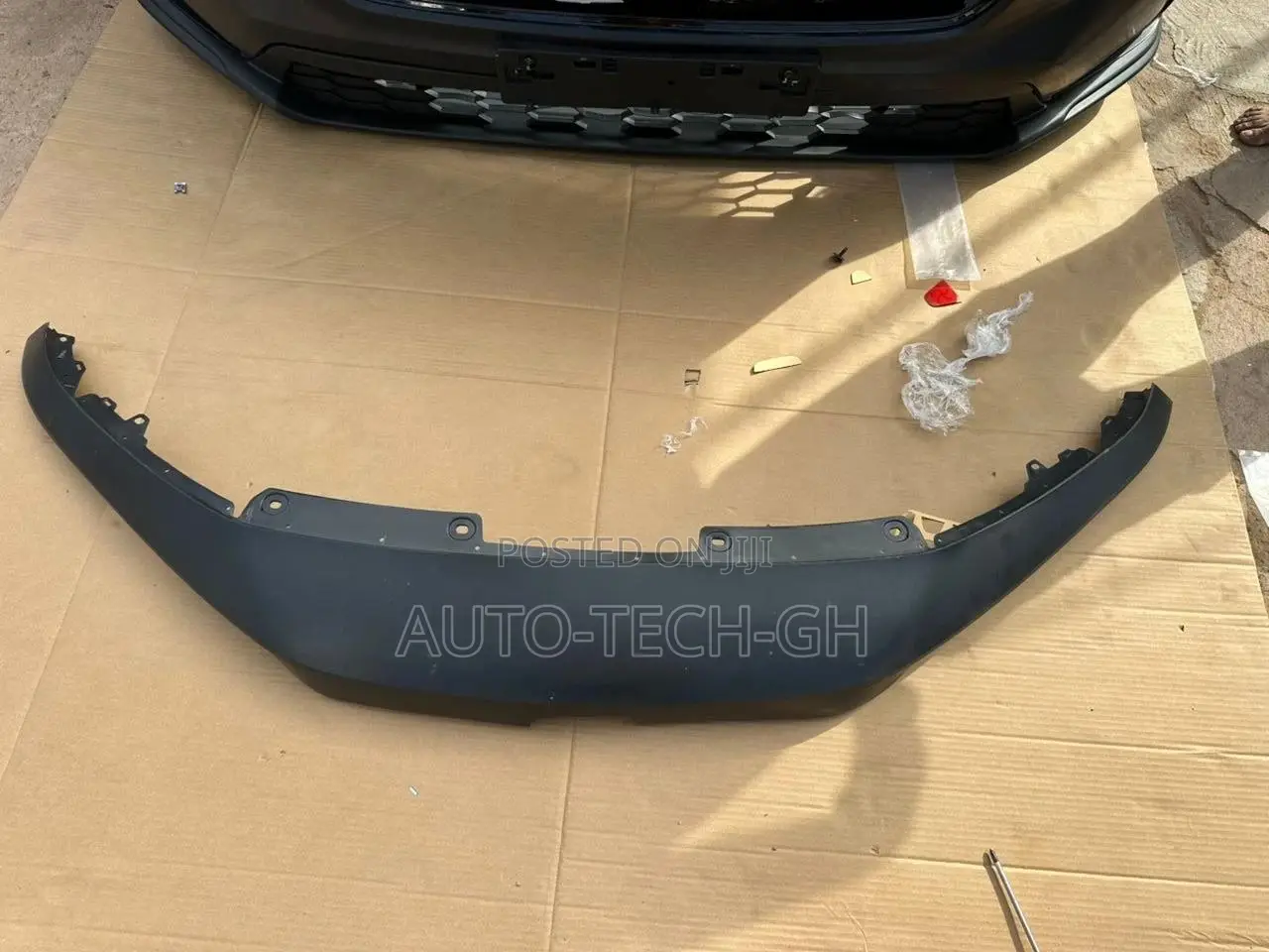 Civic 2022 2023 Top Bumper Moulding