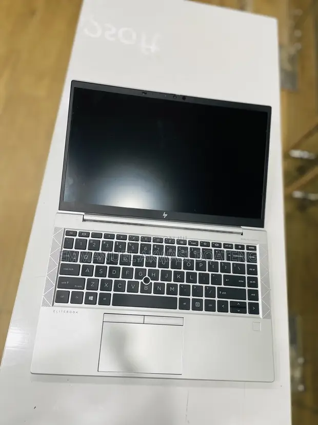 New Laptop HP EliteBook 845 G7 16GB AMD Ryzen SSD 256GB in