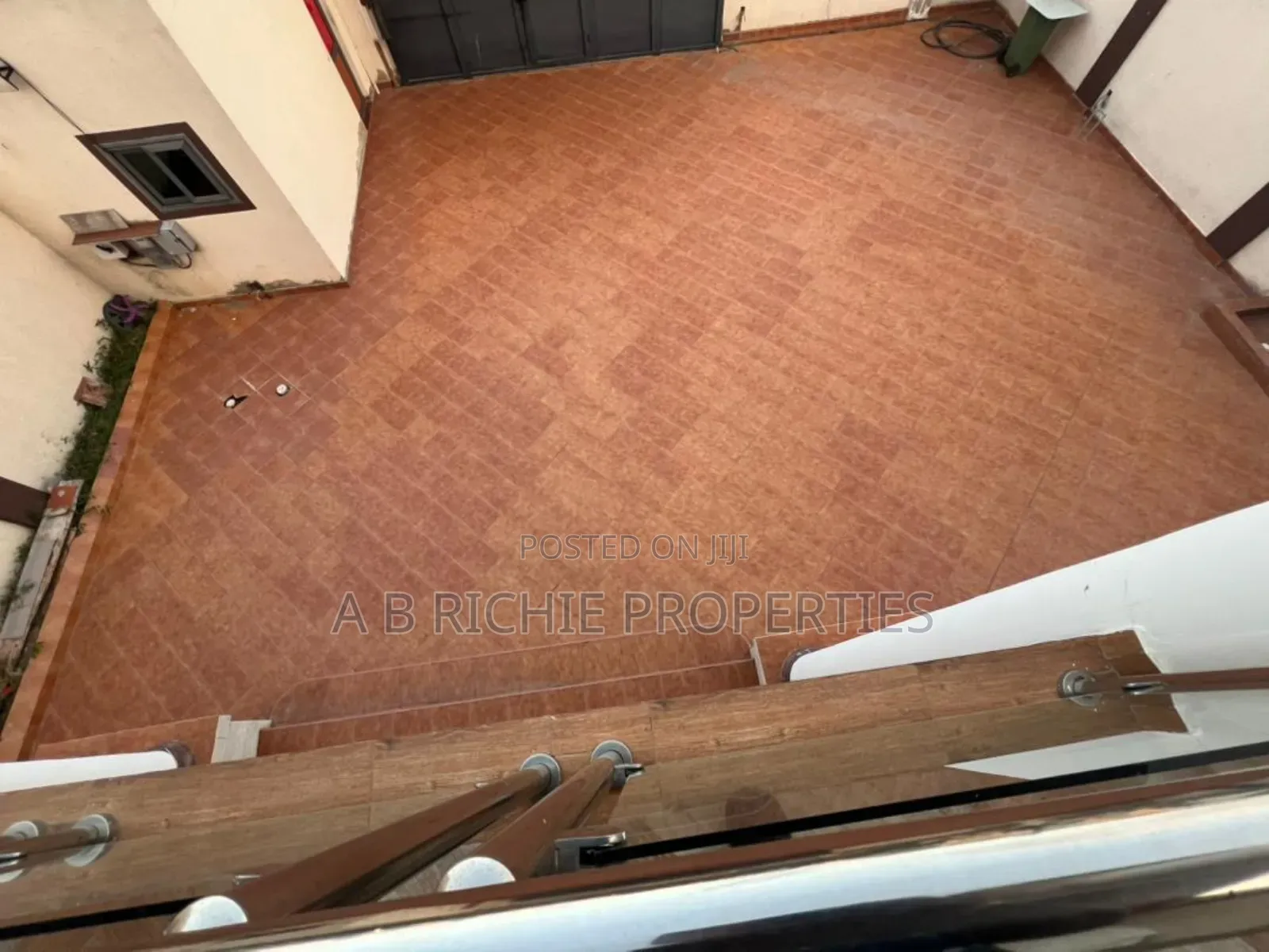 5bdrm House in Ab Richie Properties, Dzorwulu for rent