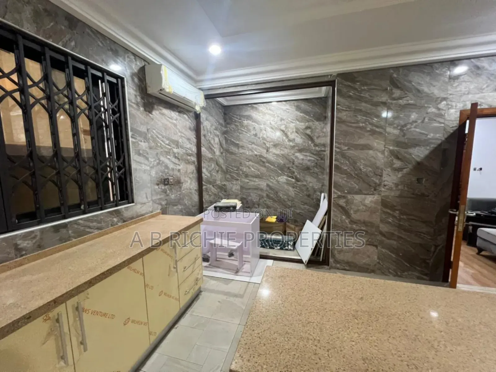 5bdrm House in Ab Richie Properties, Dzorwulu for rent