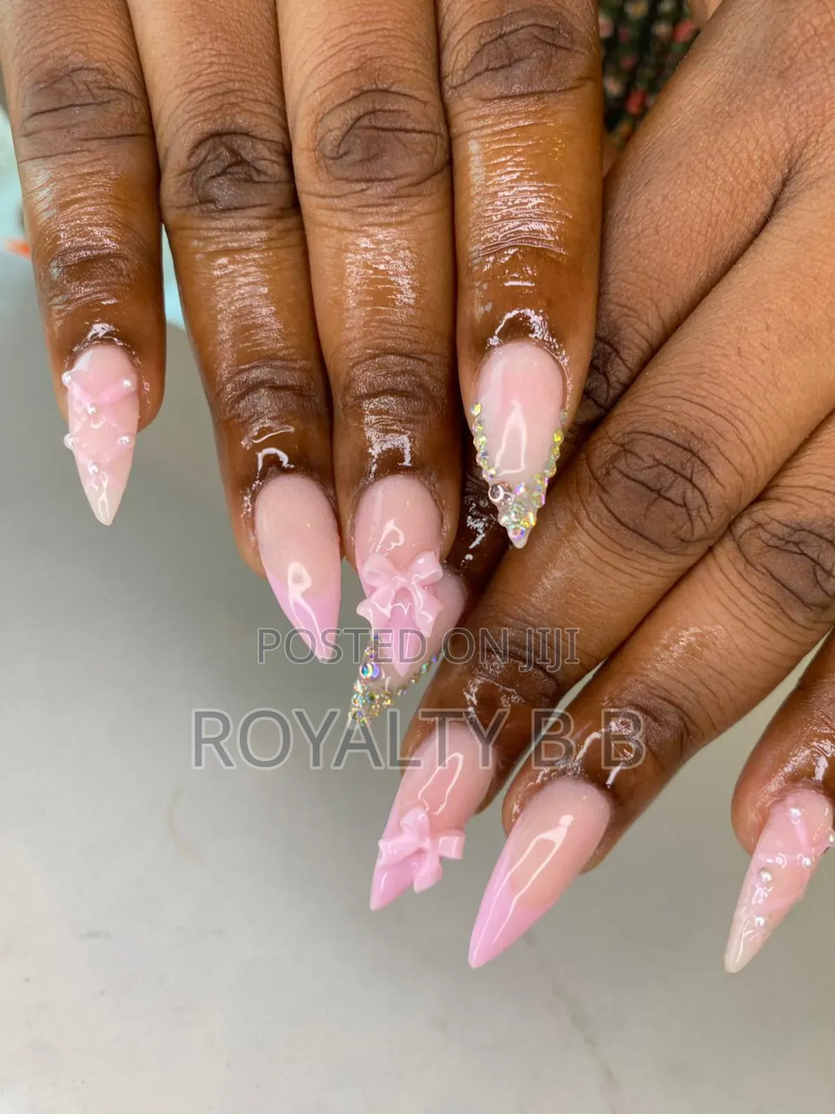 Nail, Lash, And Pedicurist Wanted