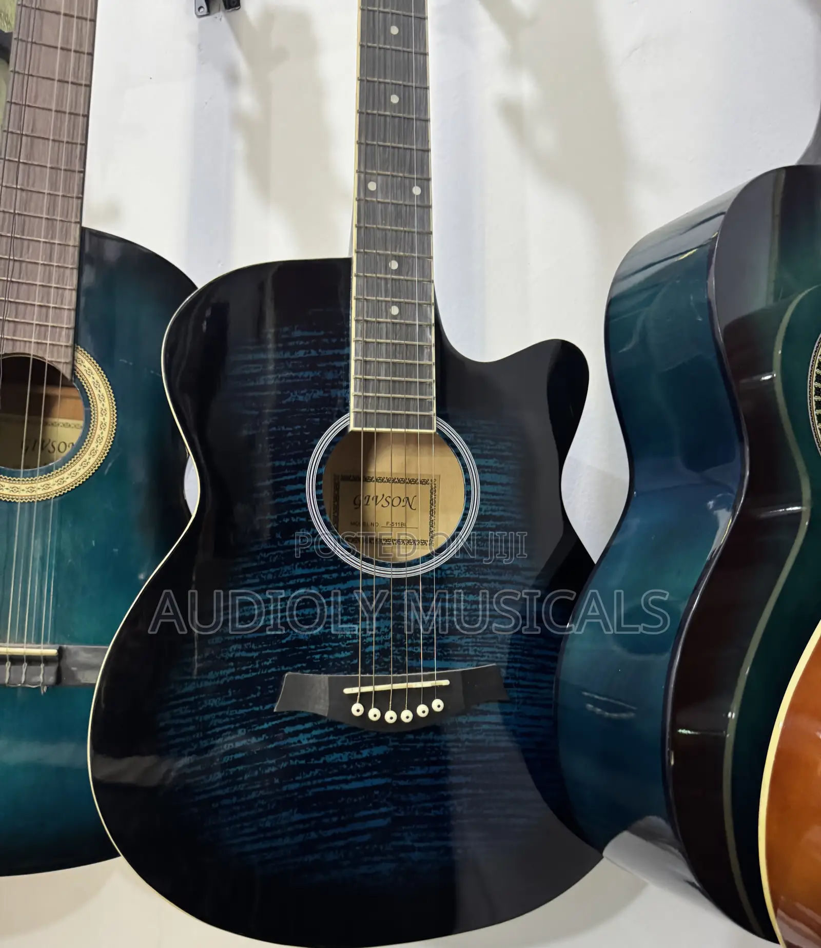 Givson- Semi Acoustic Guitar