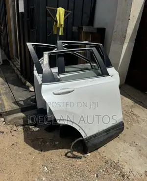 Honda Cr-v 2017 Back Right Door