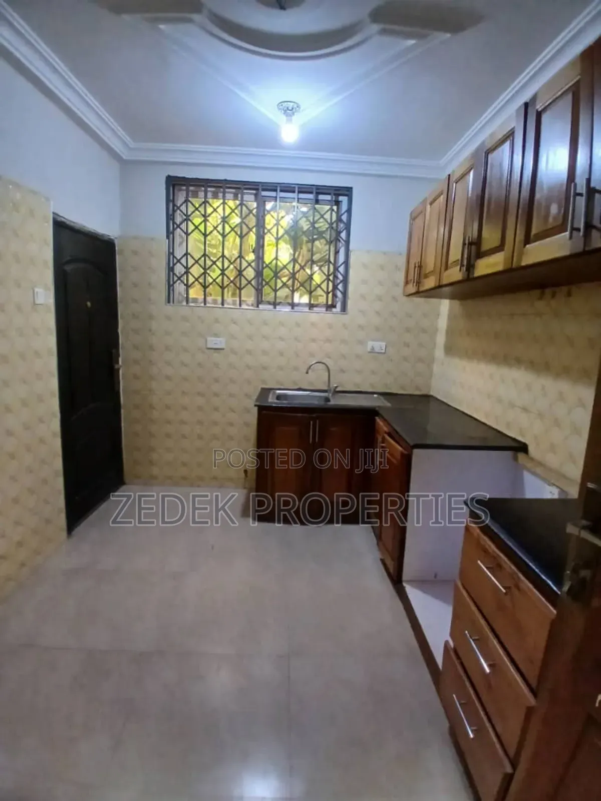 2bdrm Apartment in Kwabenya Acp Road, Ashomang Estate for rent