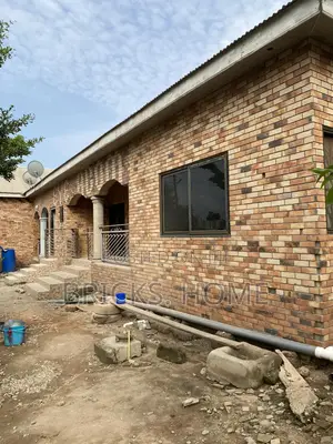 I Am Professional Bricklayer Based In Ghana