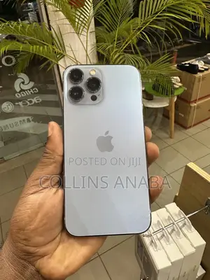 Photo - Apple iPhone 13 Pro Max 128 GB Blue