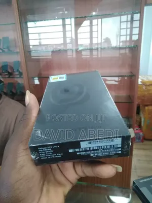 New Samsung Galaxy S22 Ultra 5G 256 GB Black