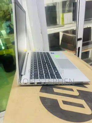 Laptop HP EliteBook 840 G8 16GB Intel Core I7 SSD 256GB