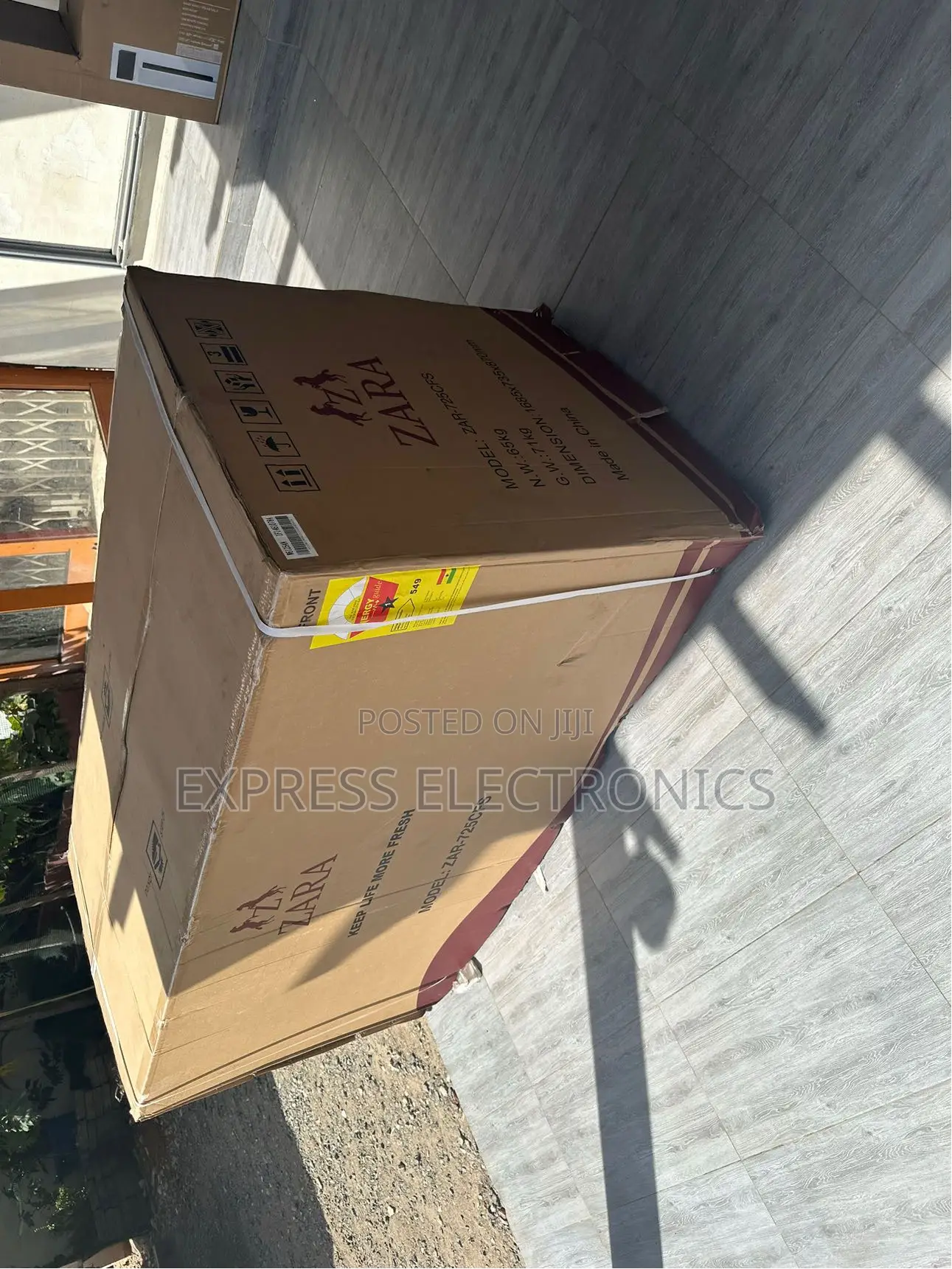 Quality Sleek Zara-650fl Chest Freezer Double Door