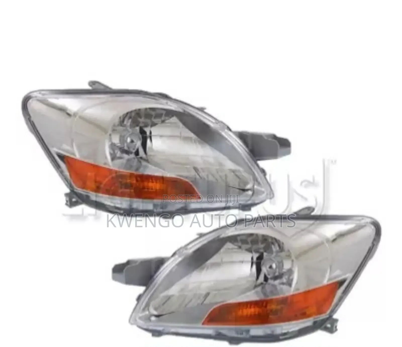 Toyota Yaris Headlight Pair