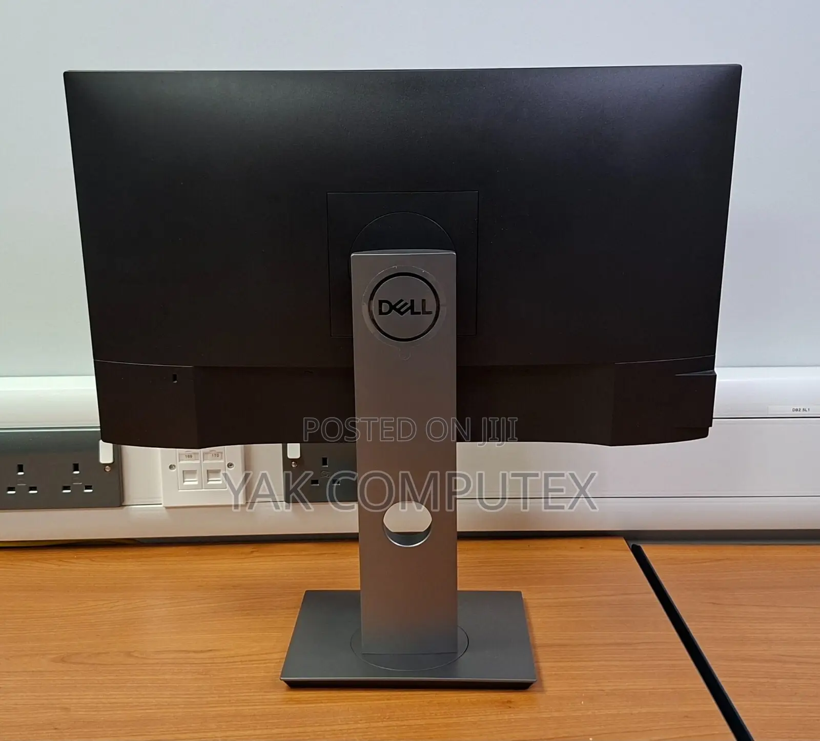 Dell 24 Inch Ips FHD Widescreen Monitor for Designers