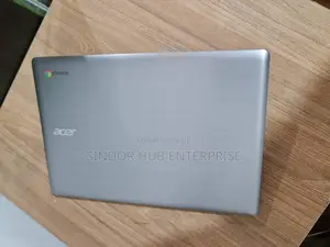 Photo - Laptop Acer 4GB Intel SSD 60GB