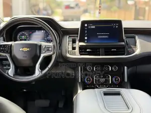 Chevrolet Suburban 2022 Black