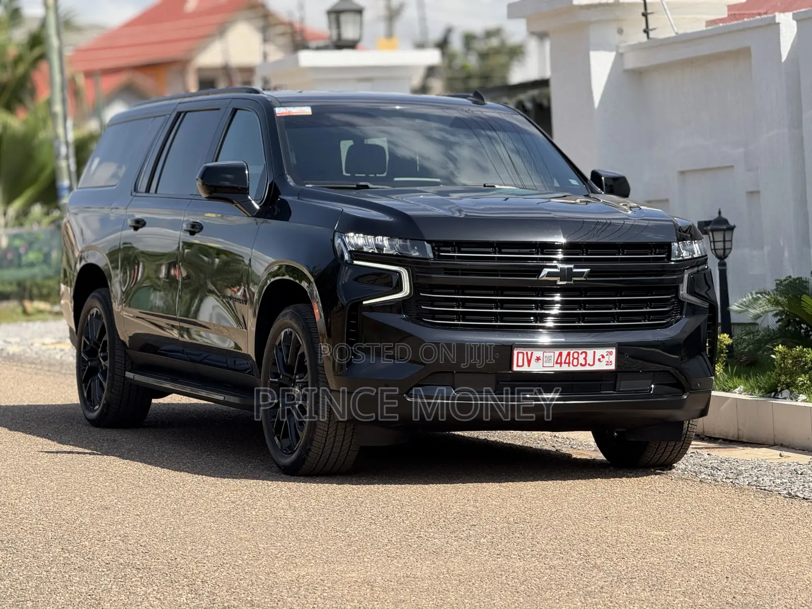 Chevrolet Suburban 2022 Black