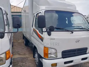 Hyundai Might Container