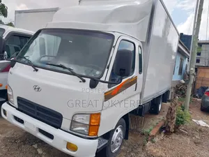 Hyundai Might Container