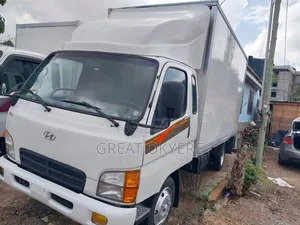 Hyundai Might Container