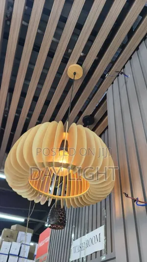 Luxurious Wooden Single Pendant Light