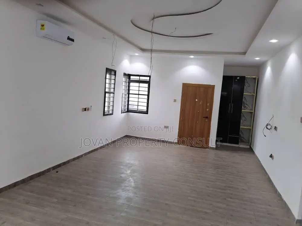 4bdrm House in Kwabenya Acp, Pokuase for sale