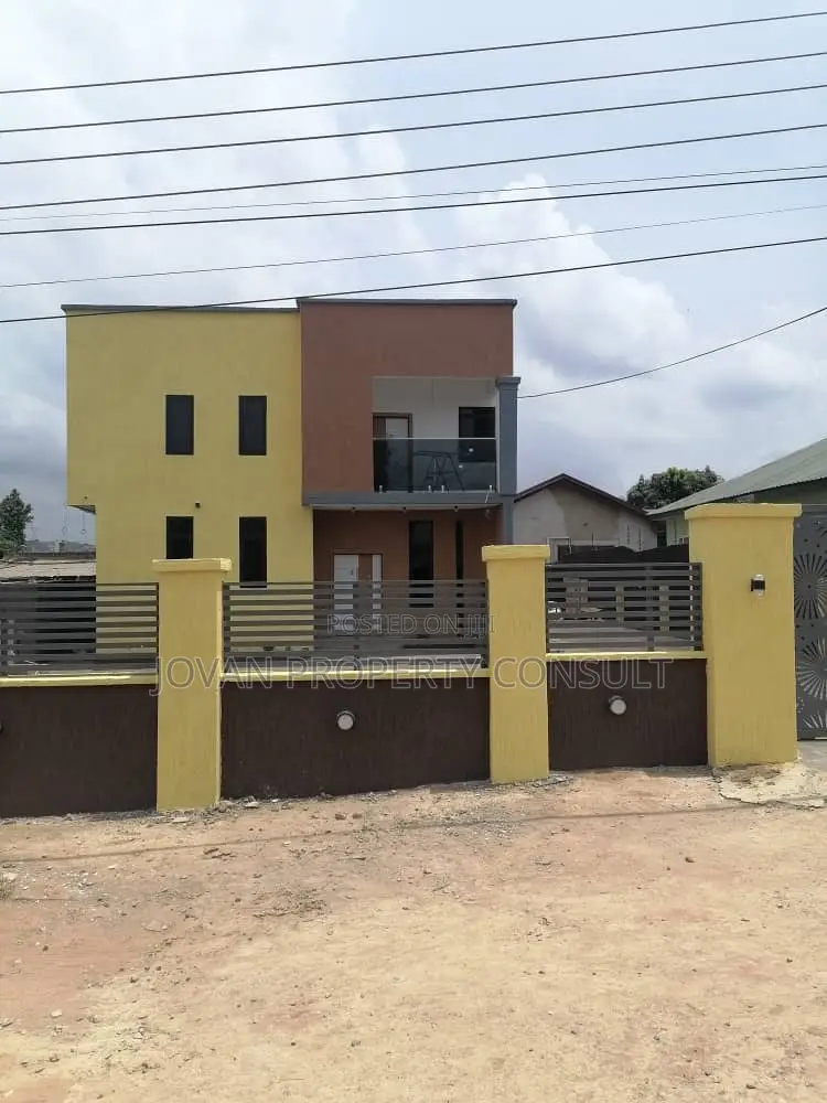 4bdrm House in Kwabenya Acp, Pokuase for sale