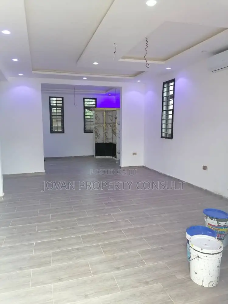4bdrm House in Kwabenya Acp, Pokuase for sale