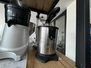 Electric Orange Juicer