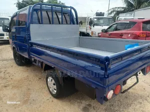 Kia Bongo Double Blue