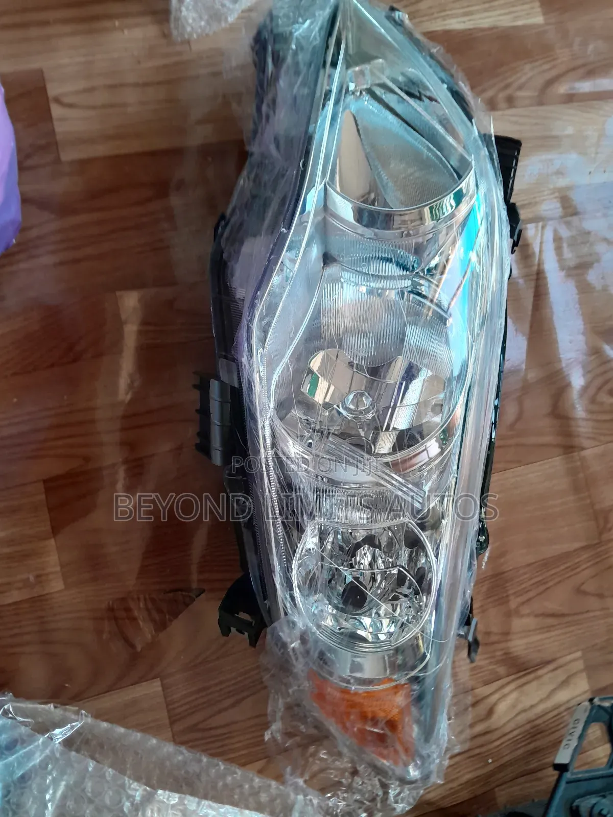 Toyota Corolla 2011,2012,2013 Headlight/Headlamp