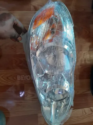Toyota Corolla 2005,2086,2007,2008 Headlight/Headlamp