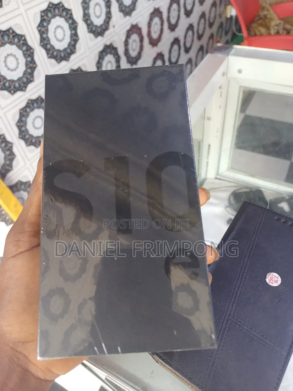 New Samsung Galaxy S10e 128 GB Black