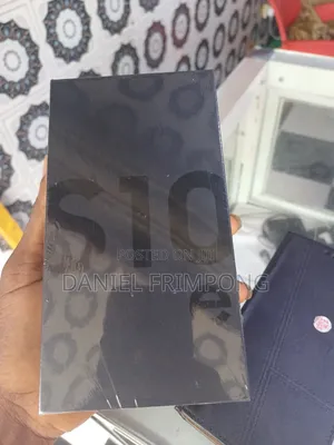 New Samsung Galaxy S10e 128 GB Black