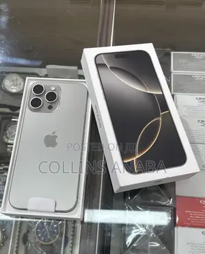 Photo - Apple iPhone 16 Pro Max 256 GB Silver