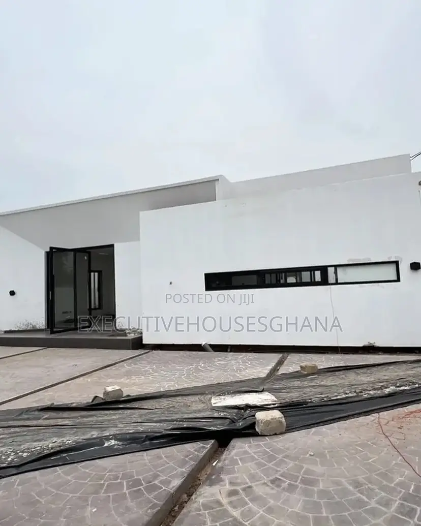 3bdrm House in East Legon for sale