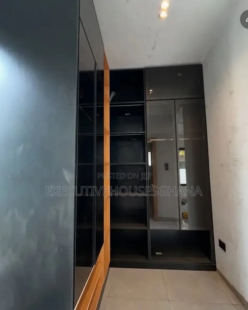 3bdrm House in East Legon for sale